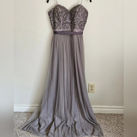 Dress - Picture 2 of 3